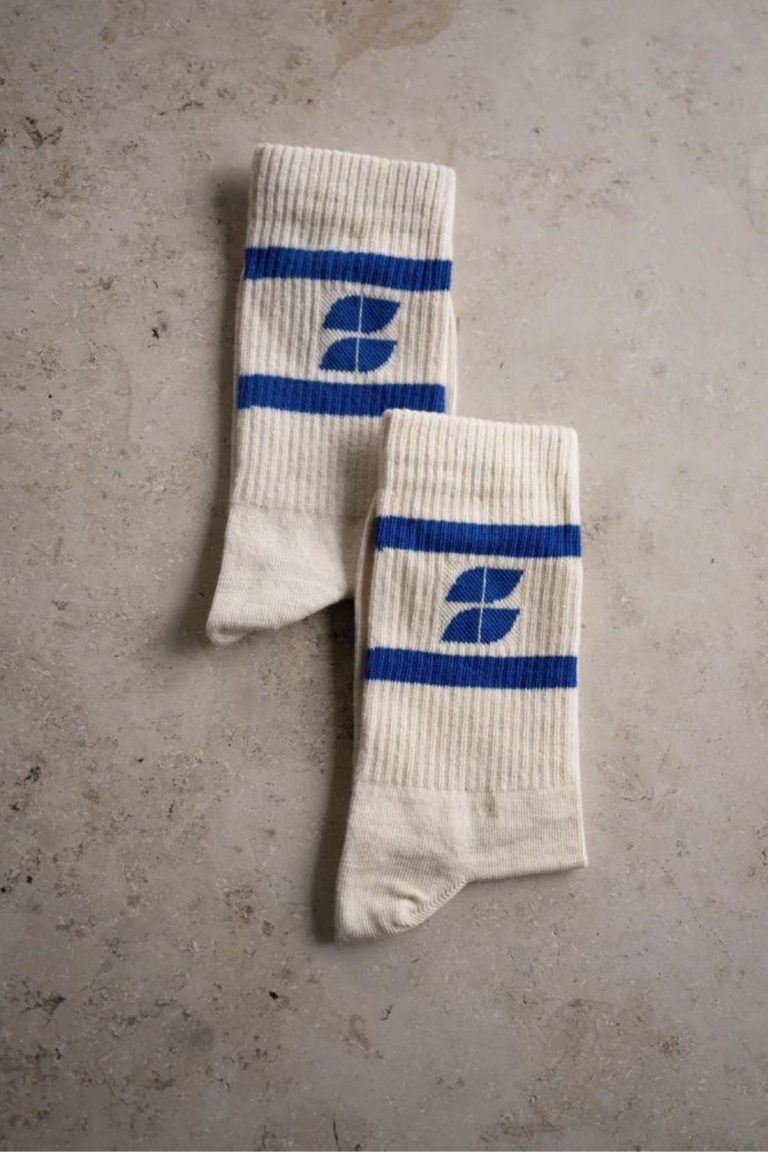 socks logo uni e24