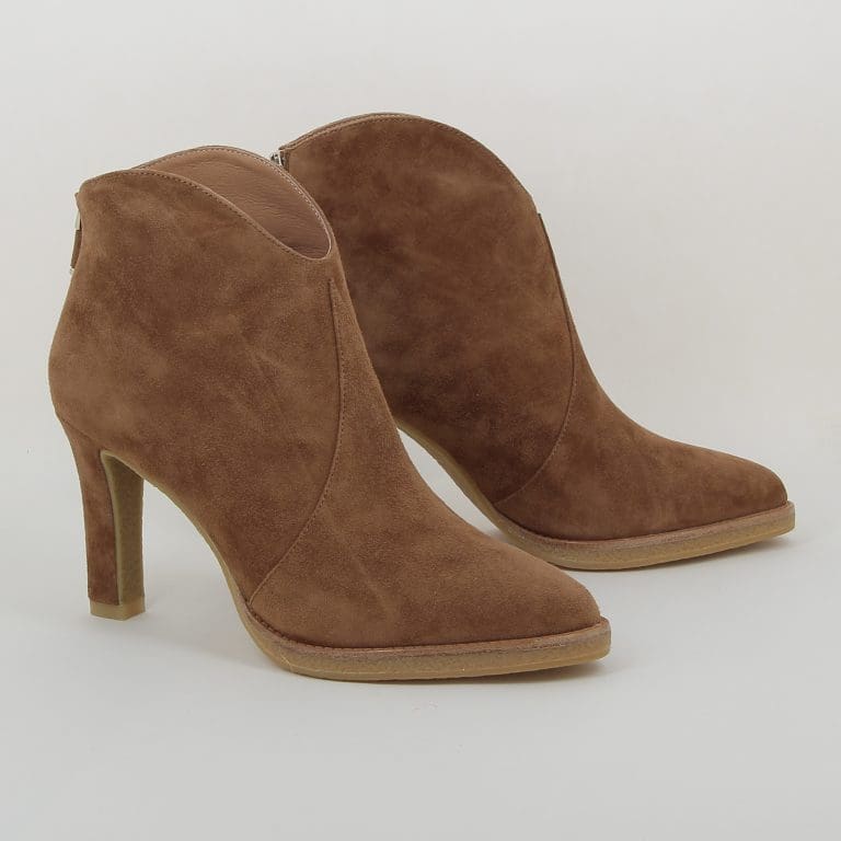 357 h25 camel Lola Cruz