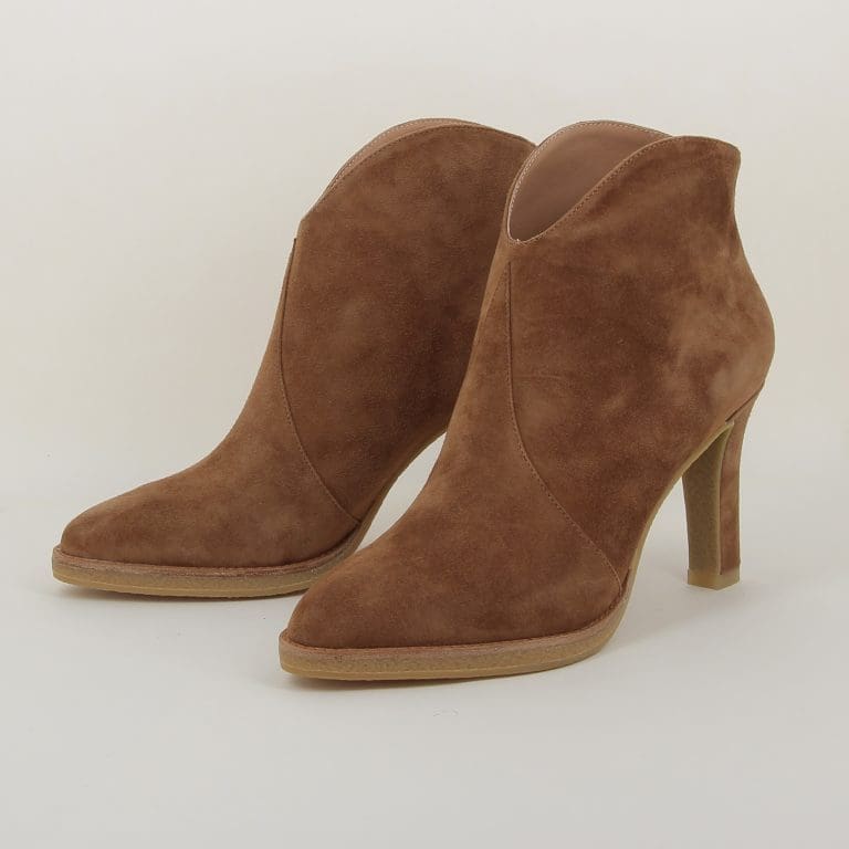 357 h25 camel Lola Cruz