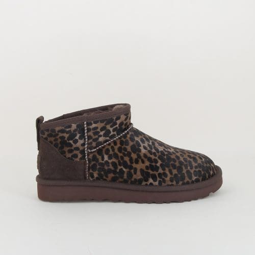 classic ult mini cas marron UGG
