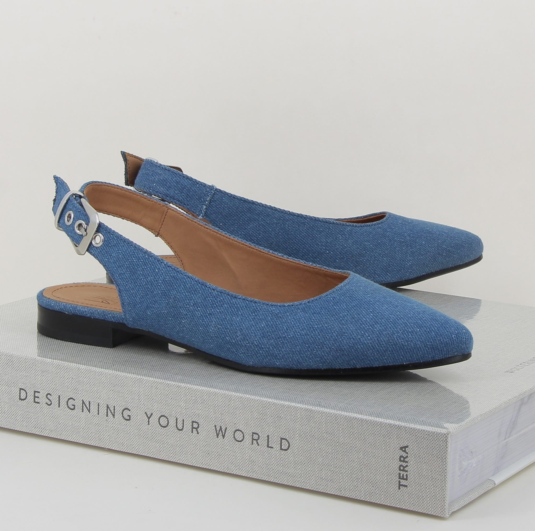 16302 e25 bleu billi bi