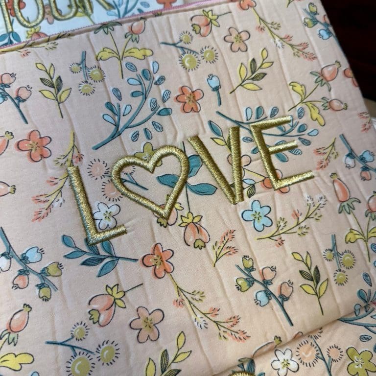 pochette amour e25