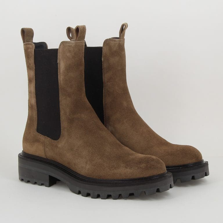 boots 6751 h2526