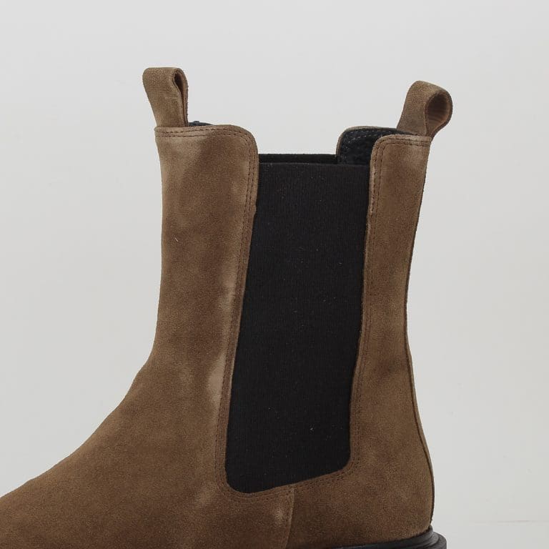 boots 6751 h2526