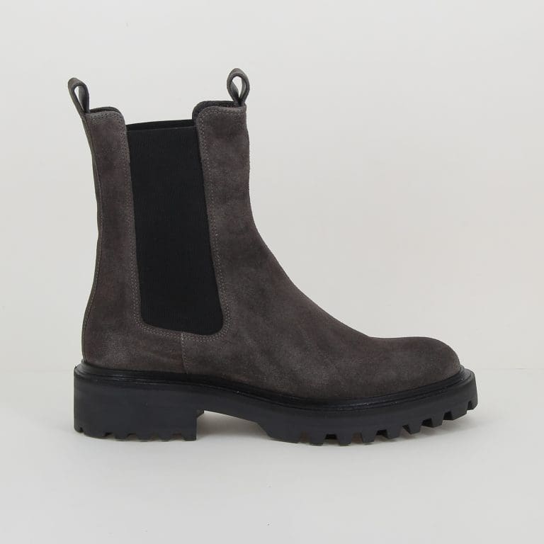 boots 6751 h2526