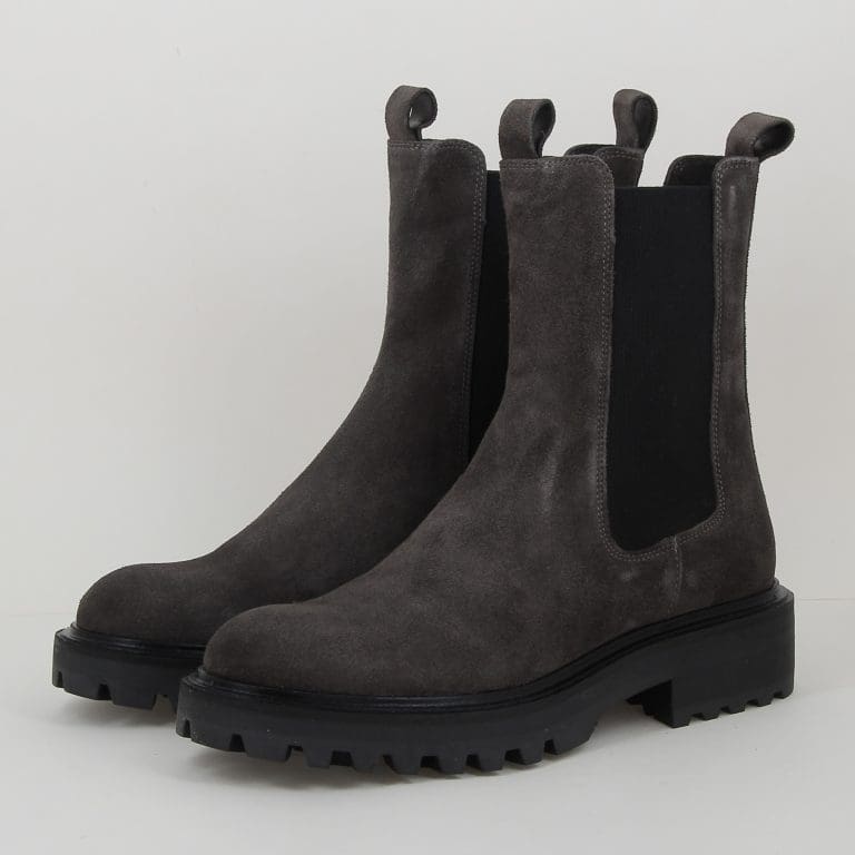 boots 6751 h2526