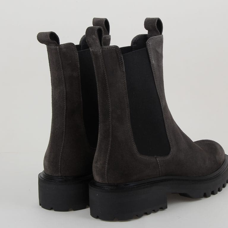 boots 6751 h2526