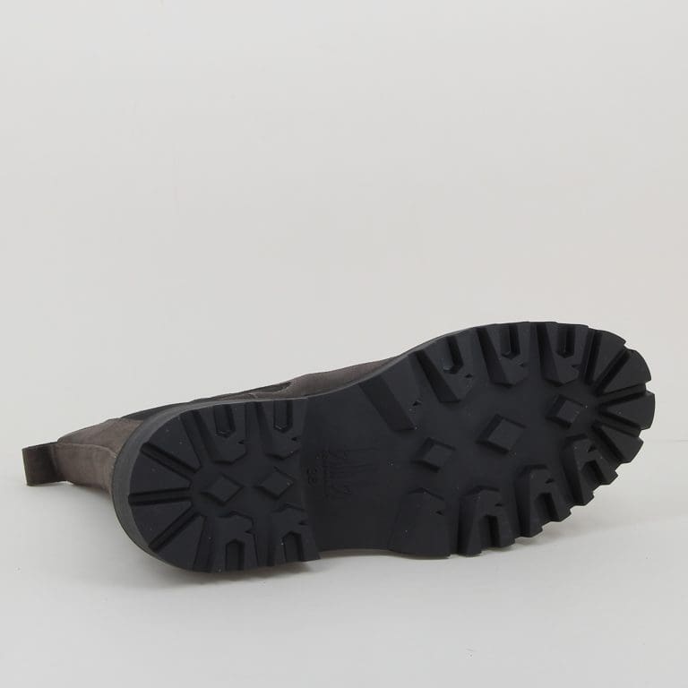boots 6751 h2526