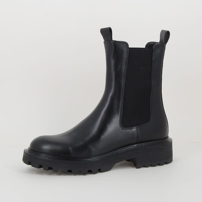 boots 6751 h2526