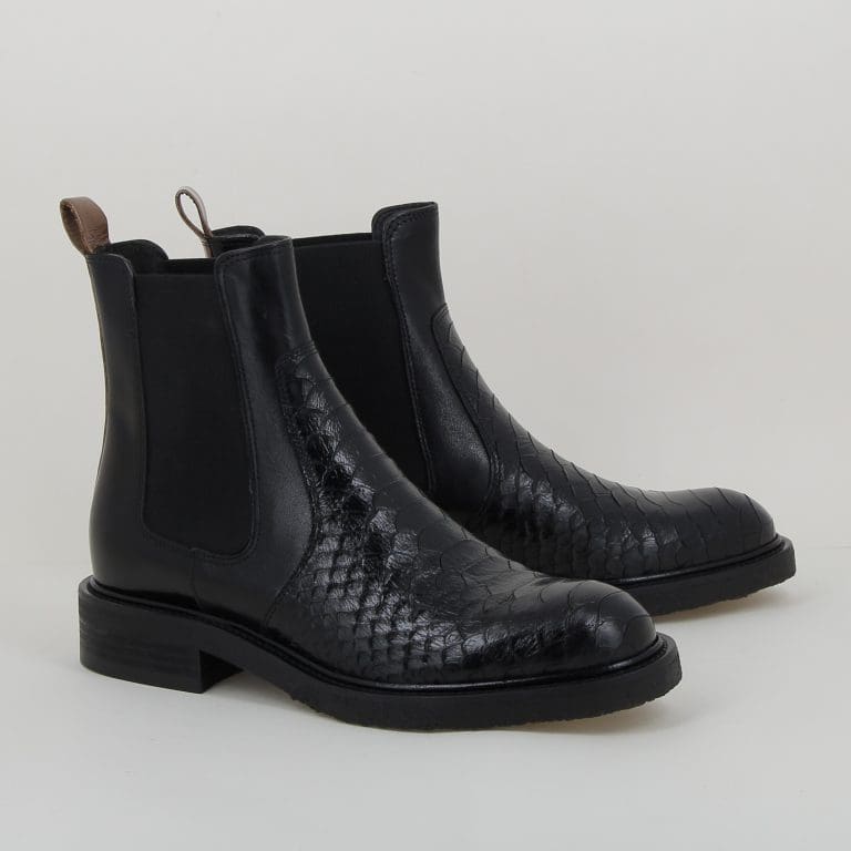 boots 7118