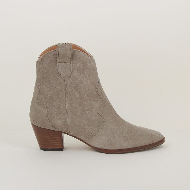 boots 9457 h26