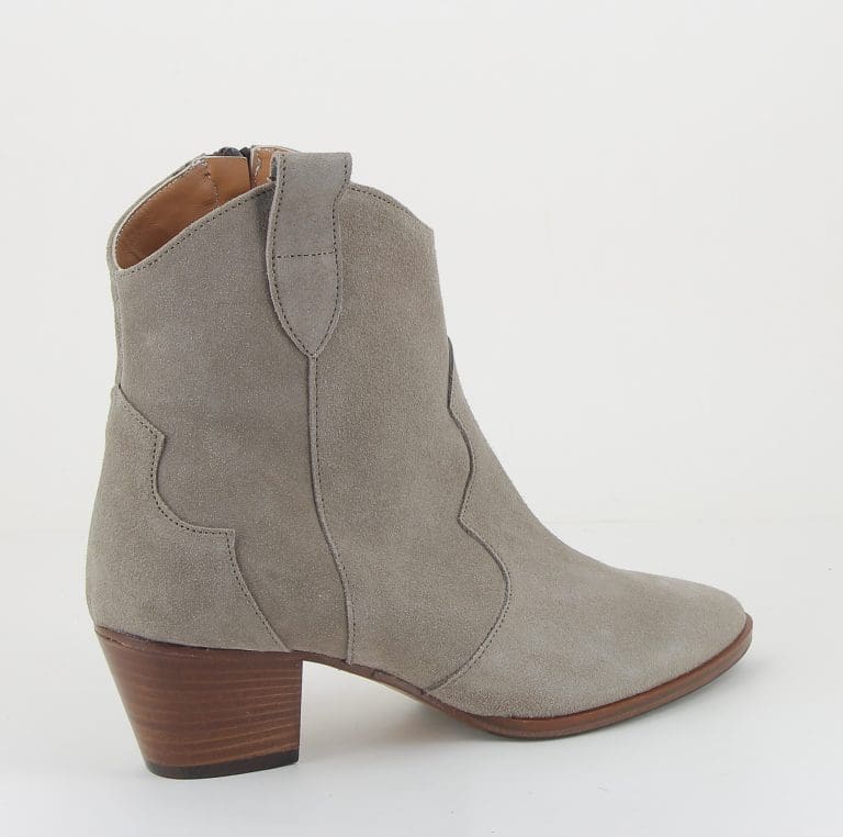 boots 9457 h26