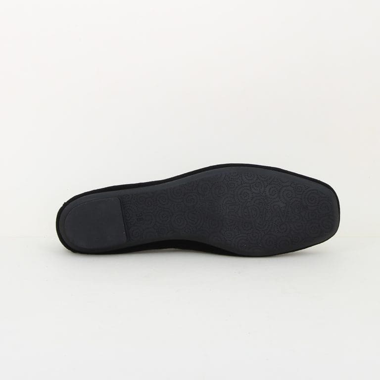 mocassin holding h25