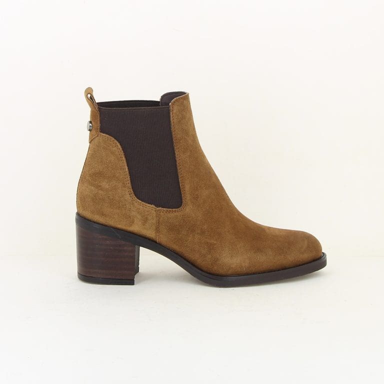 boots 2202 h2526