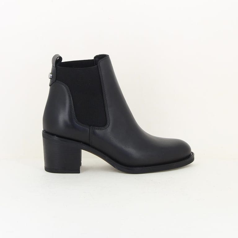 boots 2202 h2526