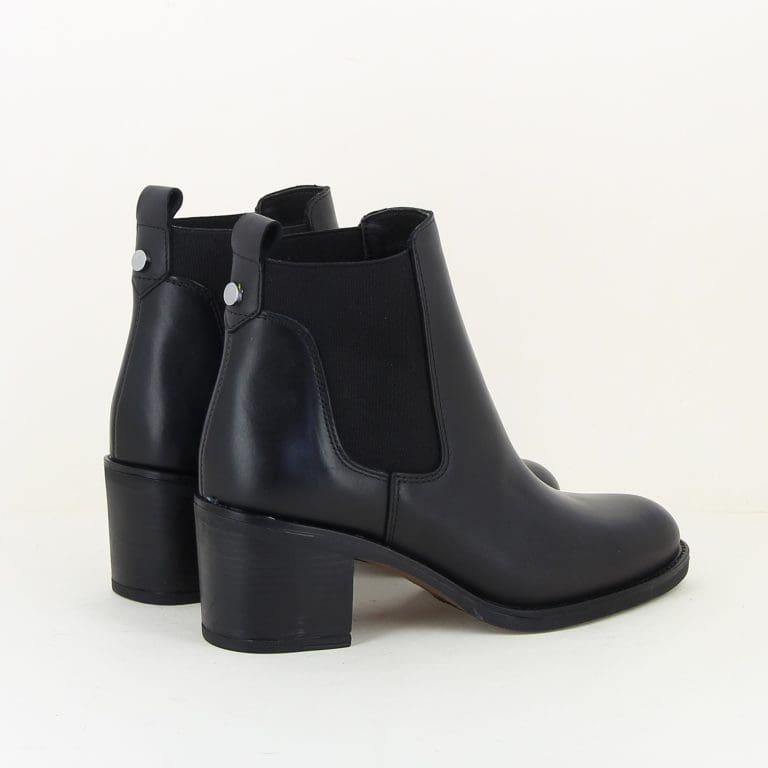 boots 2202 h2526