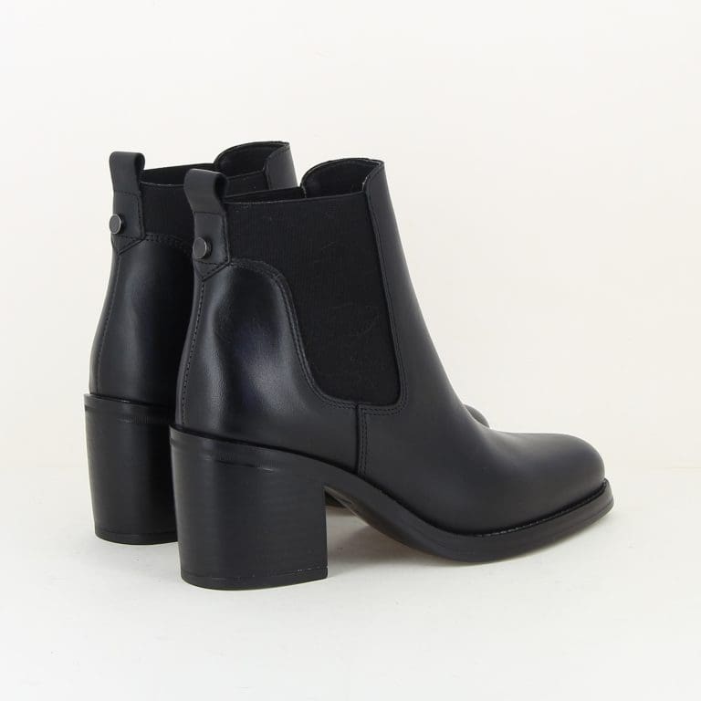 boots 2404 h2526