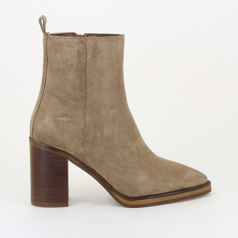 boots 5221 h2526