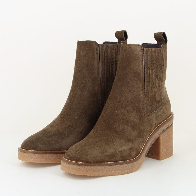 boots 5239 h2526