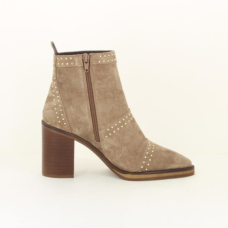 boots 5449 h2526