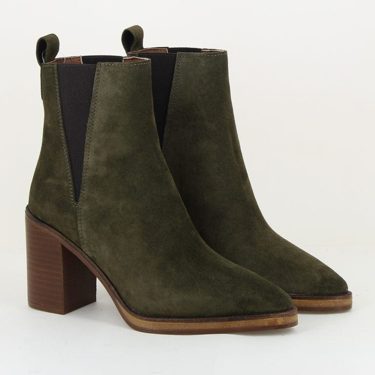 boots 5477 h2526