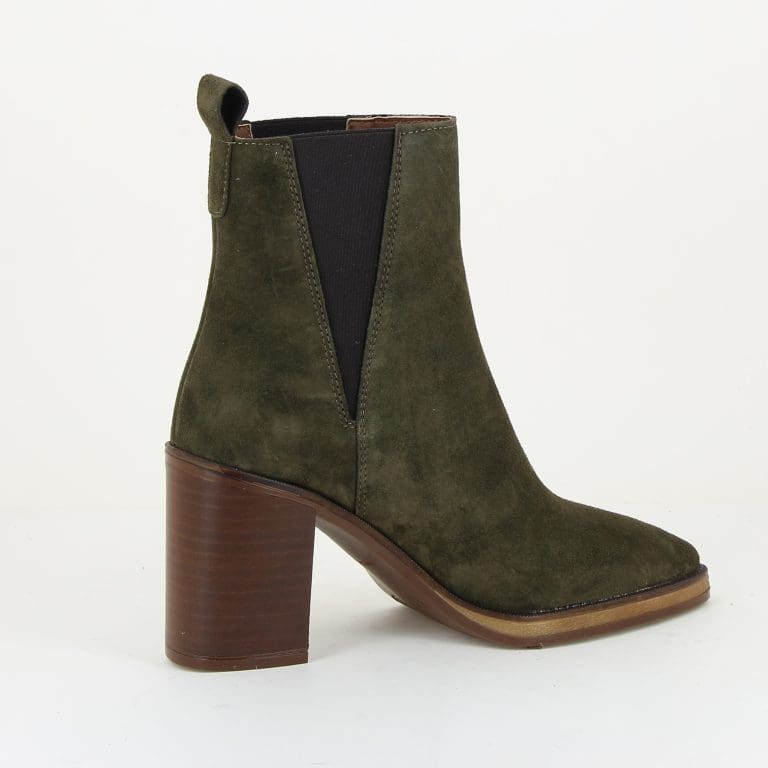 boots 5477 h2526