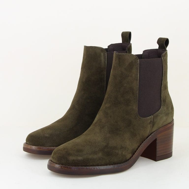 boots 5531 h2526