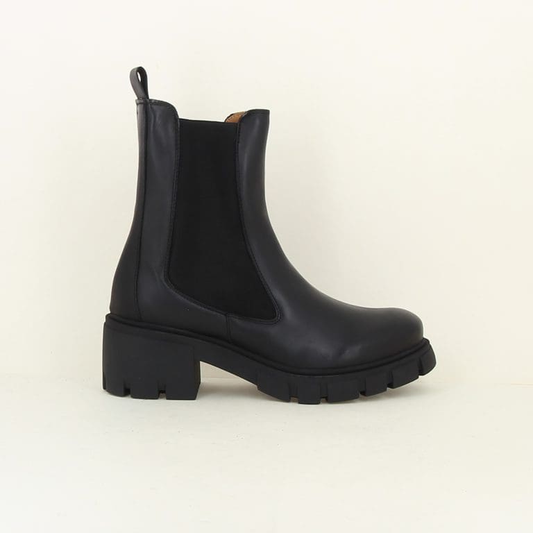 boots 08323 h26