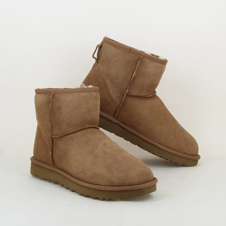 boots classic mini