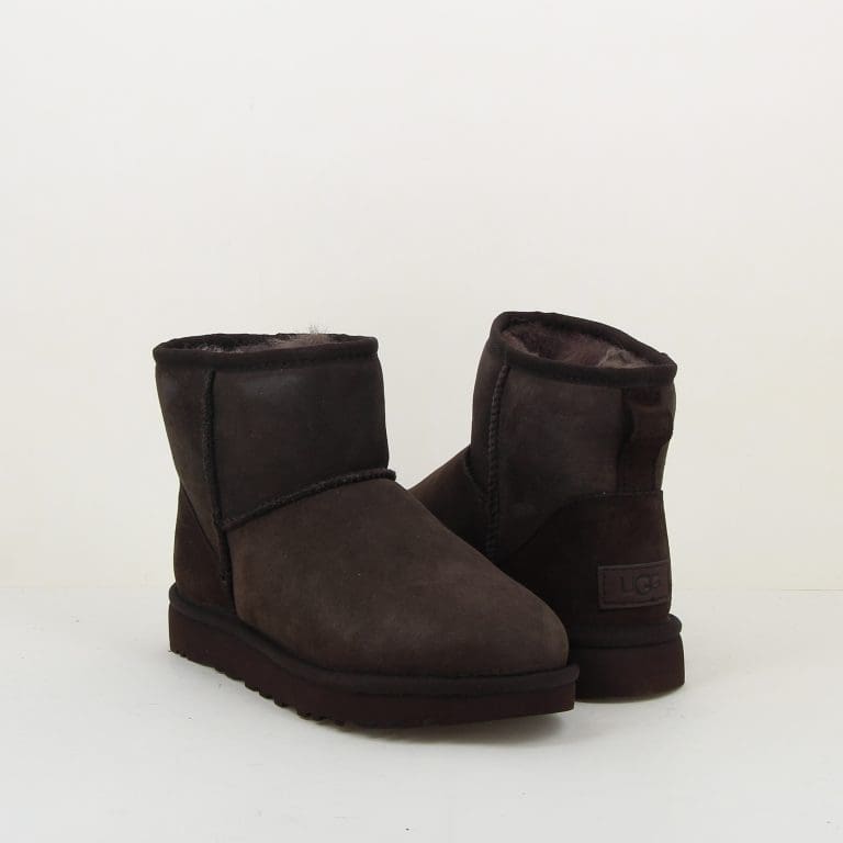boots classic mini