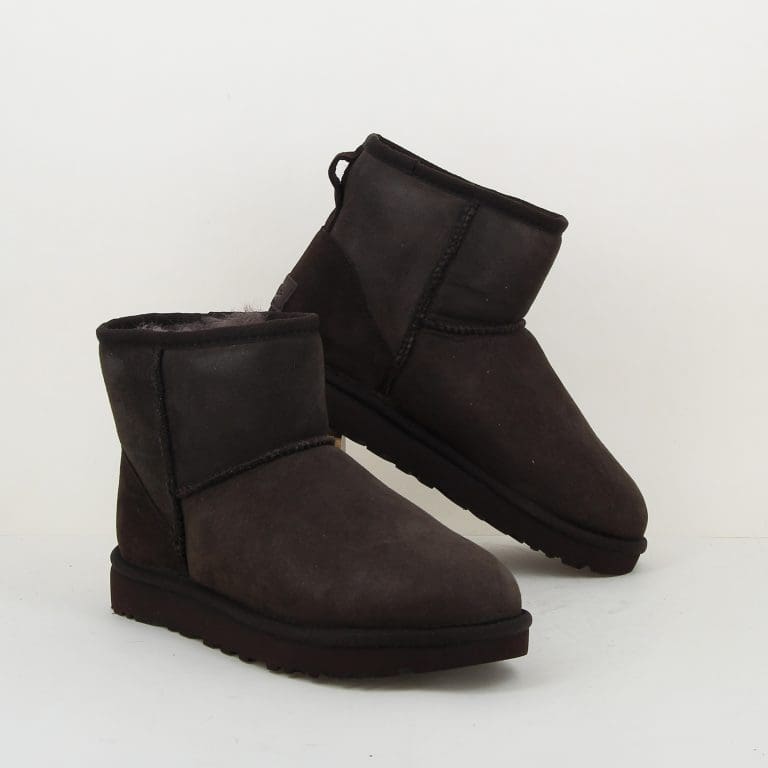 boots classic mini