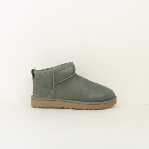 boots classic ultra vert UGG