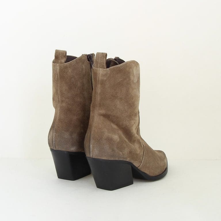 boots e2866 e2 h2526