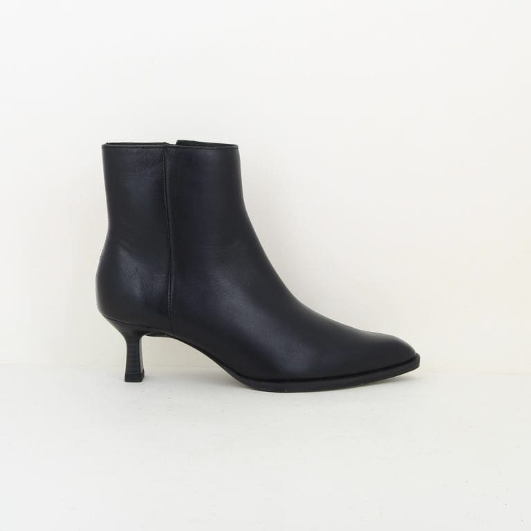boots lomas h26