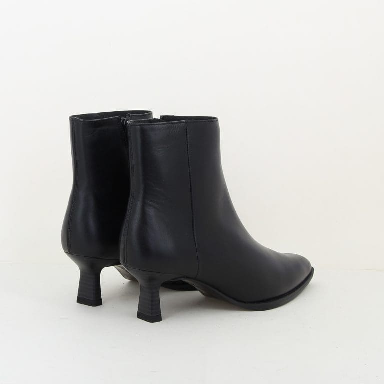 boots lomas h26
