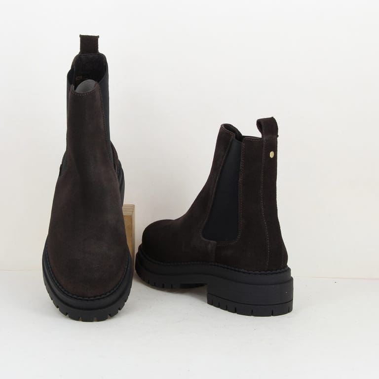 boots 12589 h2526