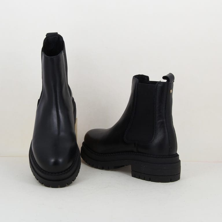 boots 12589 h2526