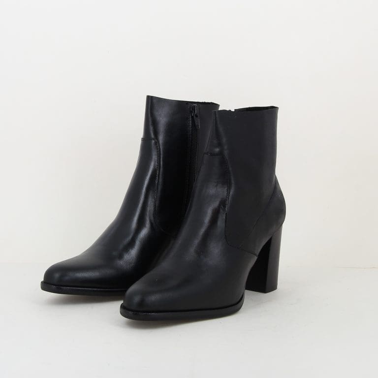 boots 8510 h2526