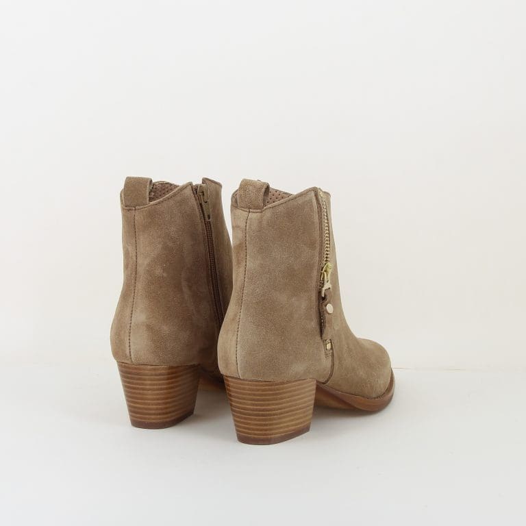 boots 5424 e 26