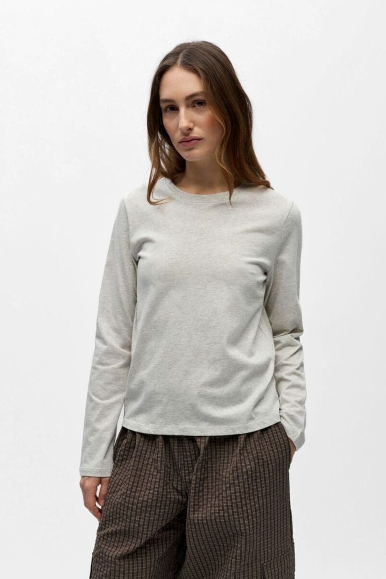 top objasha e26 gris object