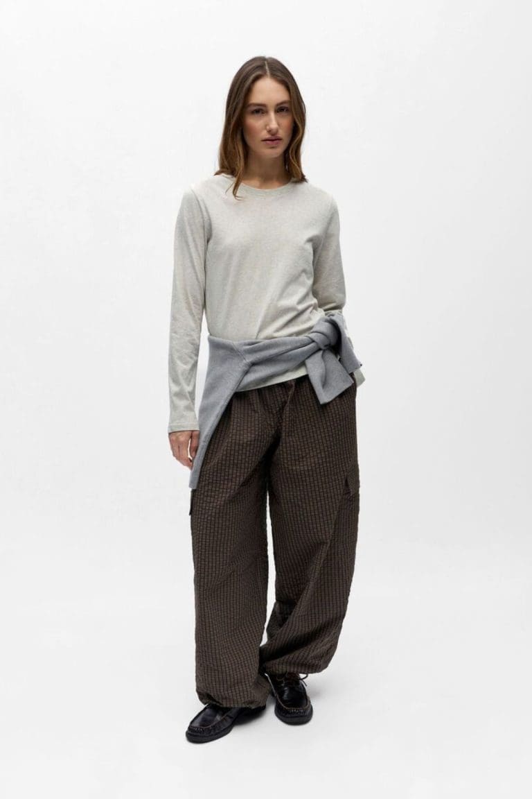 top objasha e26 gris object