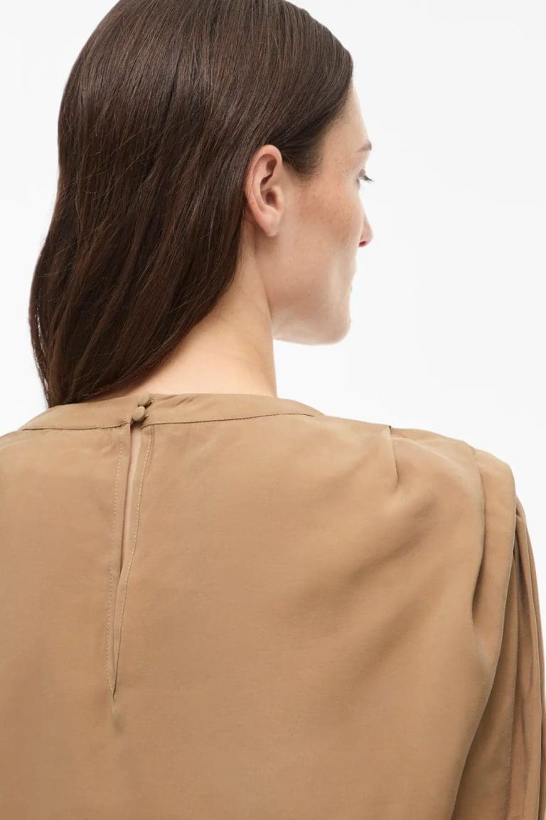 top roumerrie e26 camel vila