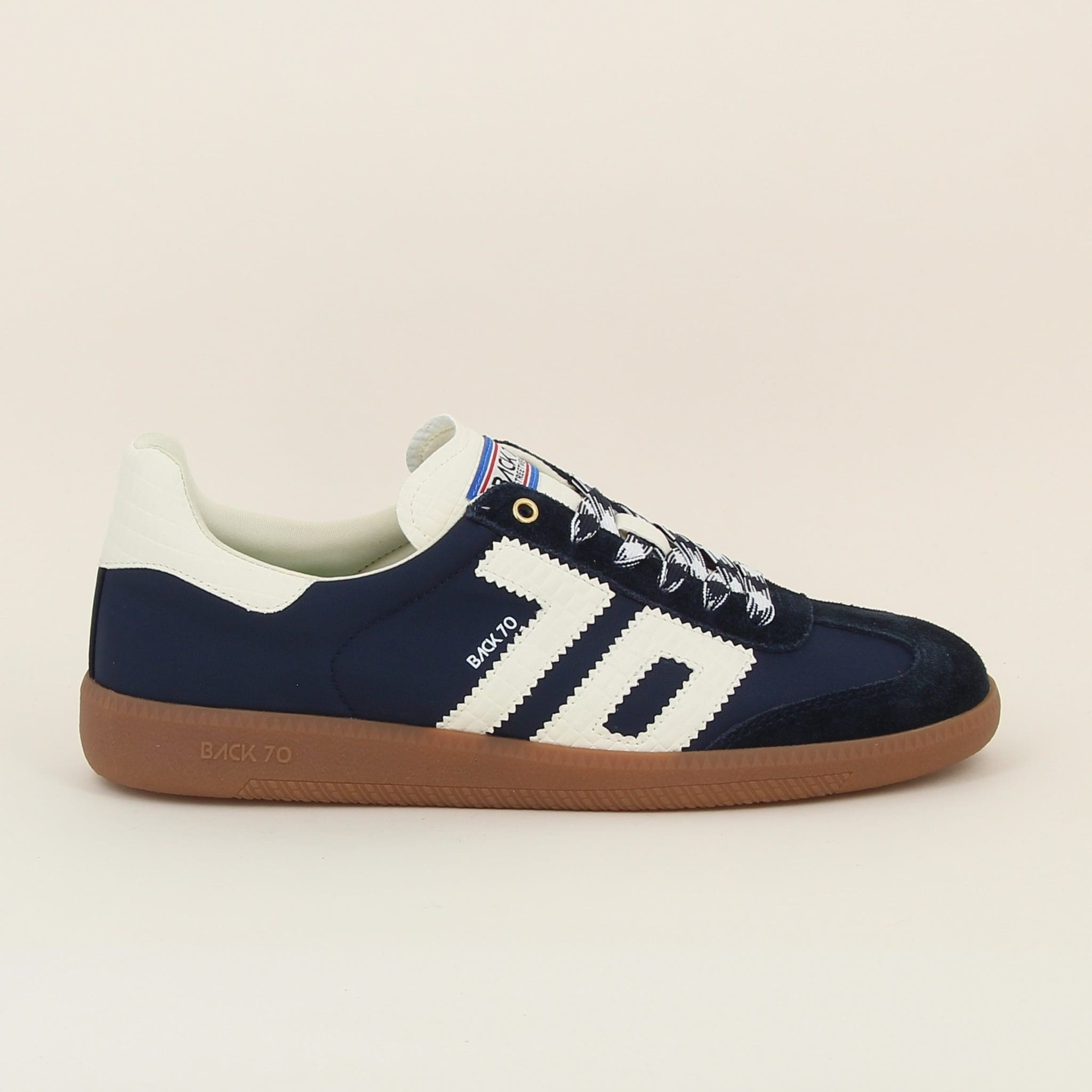 basket ghost 01 - back 70