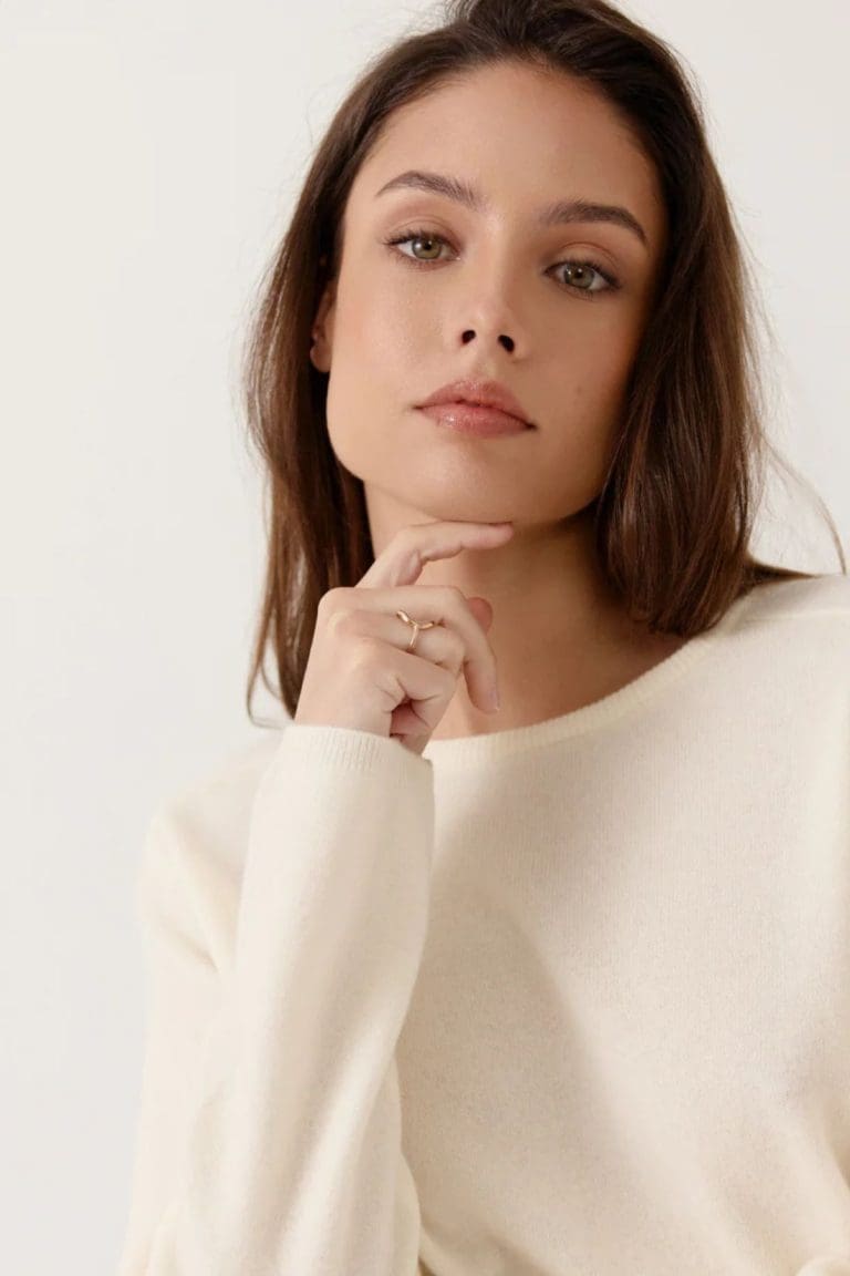 pull anisae e26 beige Artlove