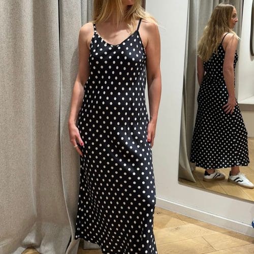 robe livia e26 noir outremesure