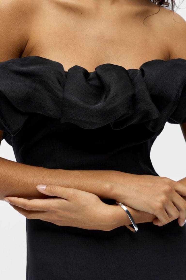 robe objeya e26 noir object