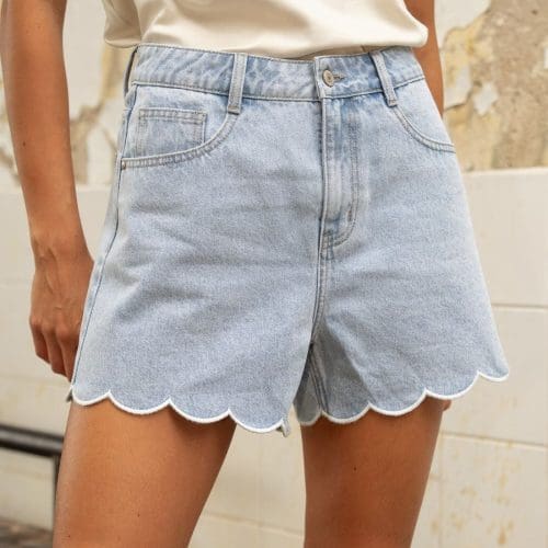 short iris bleu outremesure