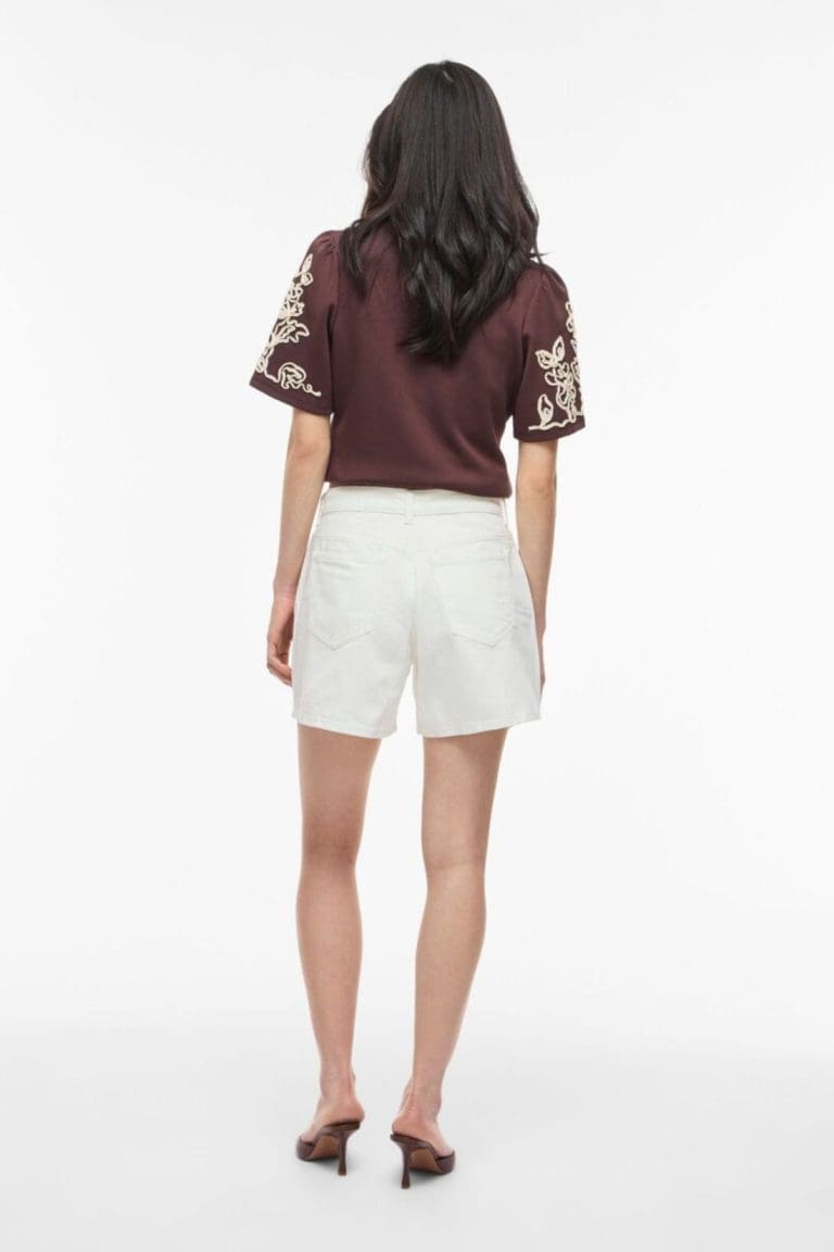 short vijaf blanc vila