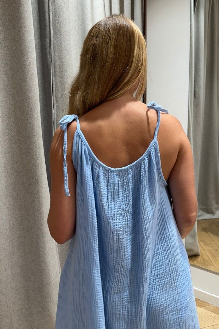robe blondie e26 bleu ciel outremesure