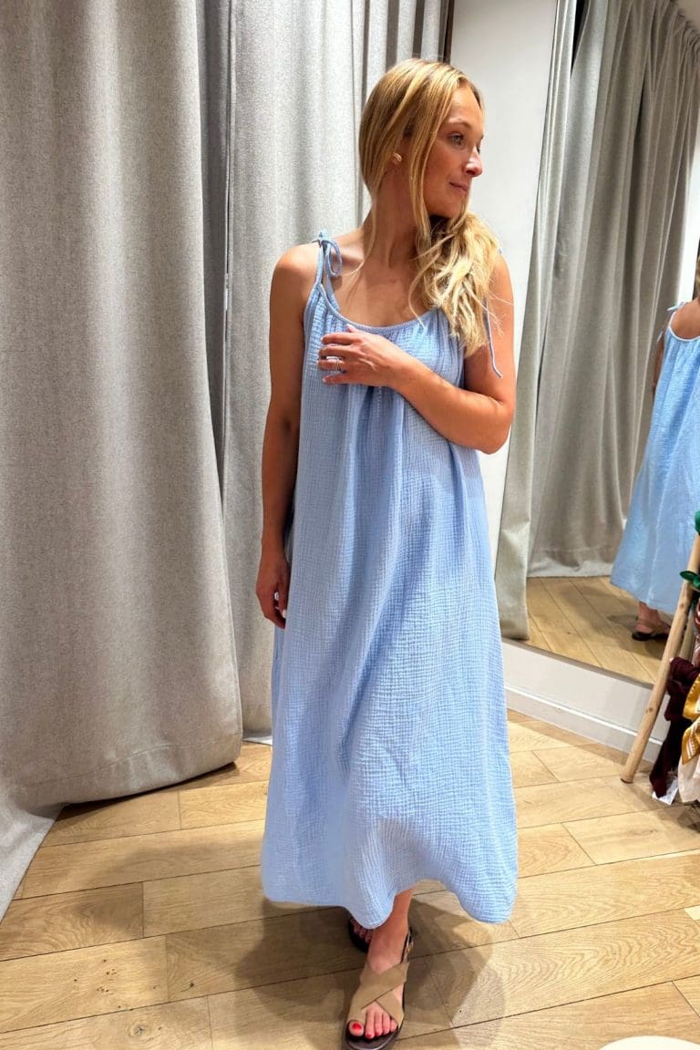 robe blondie e26 bleu ciel outremesure